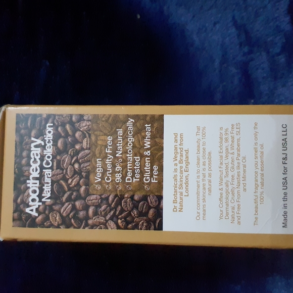 Dr Botanicals - Coffee & Walnut Superfood Renewing Facial Exfoliator - Picture 4 of 4